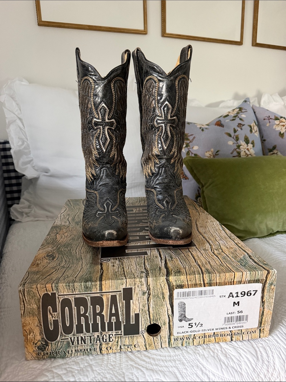 Corral Black Leather Cowboy Boots with Gold & Silver Embroidery